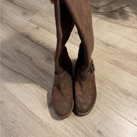 Brown Leather Knee-High Boots - Picture 2 of 7
